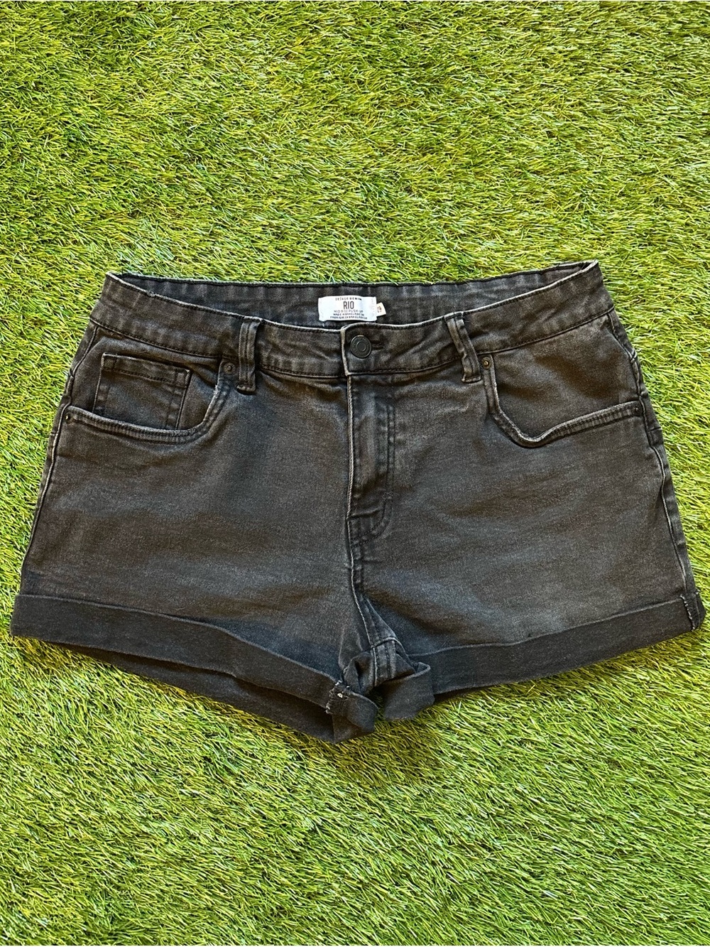 Refuge Denim Rio Mid Rise Push-Up Black Denim Shorts Size 9